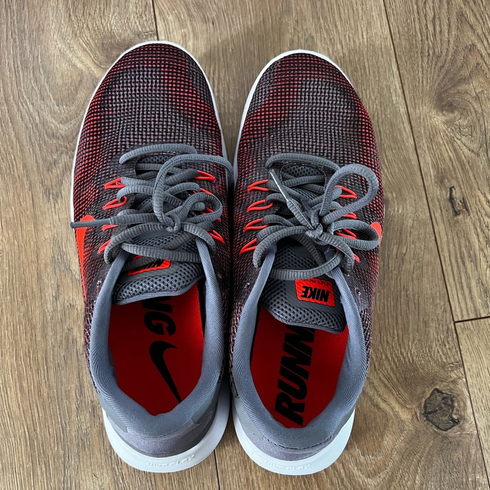 Men Nike air running shoes